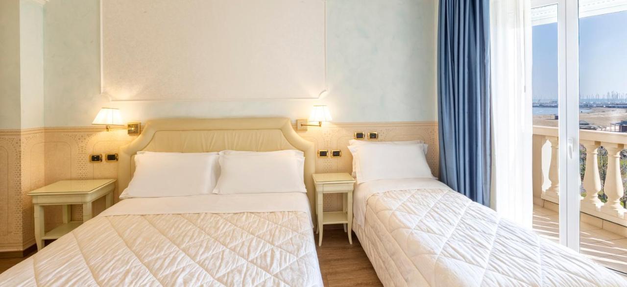 Hotel Baia Imperiale ريميني المظهر الخارجي الصورة