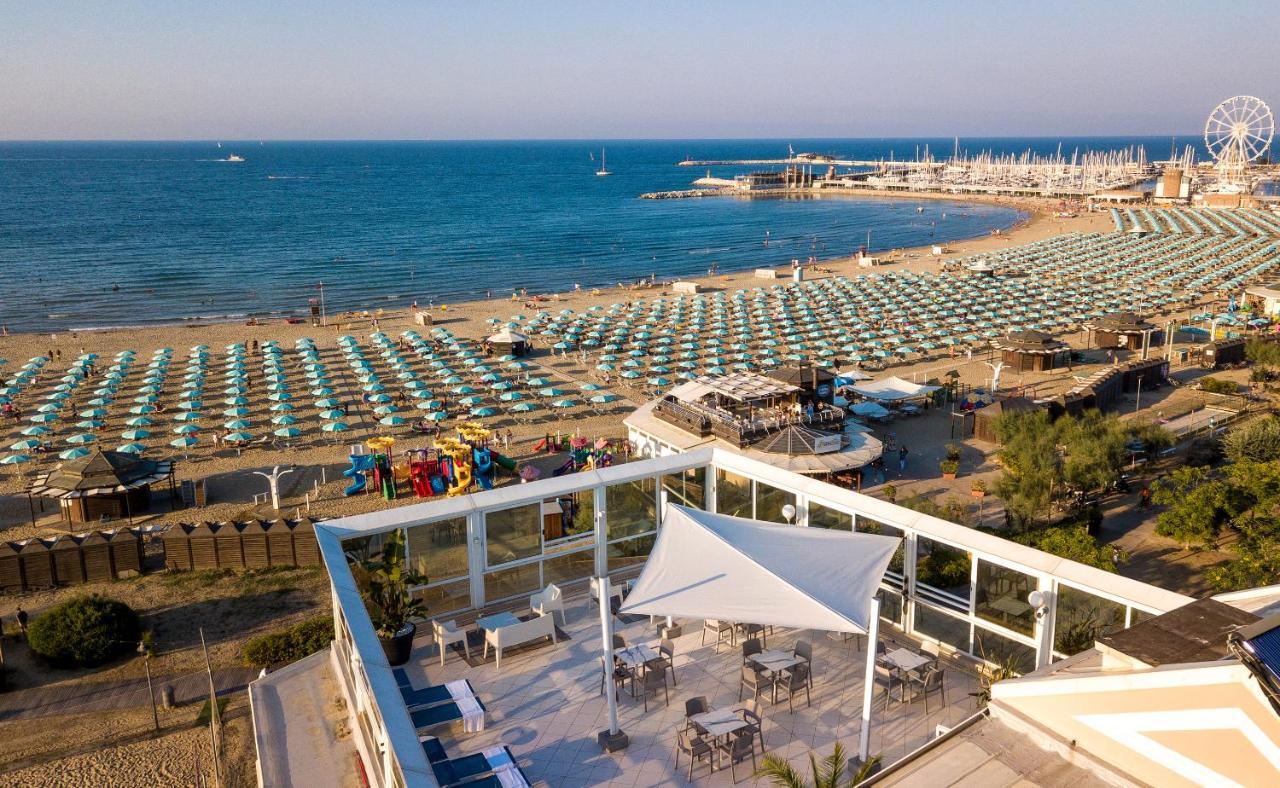 Hotel Baia Imperiale ريميني المظهر الخارجي الصورة