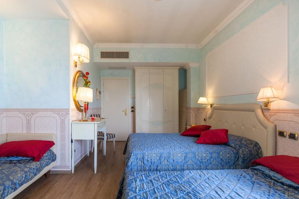 Hotel Baia Imperiale ريميني المظهر الخارجي الصورة